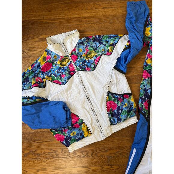 Vintage Womens' 80s/90s Floral Nylon Tracksuit Size M/L - Picture 2 of 11